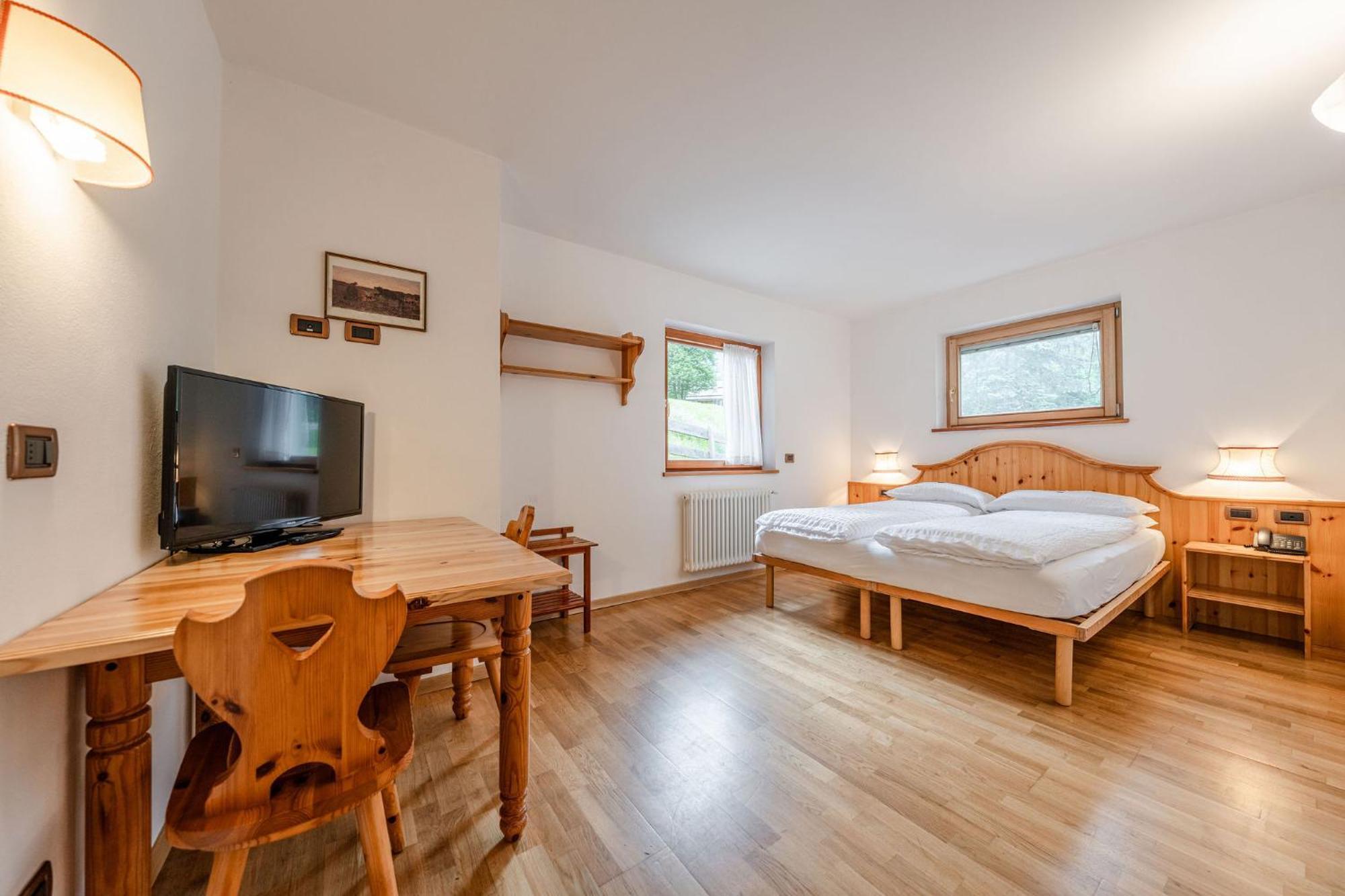 פיו פונטי Hotel Vioz מראה חיצוני תמונה
